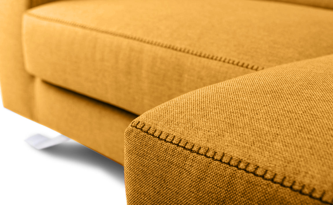 Divano moderno Halti, 3 posti, colore Corallo, made in Italy