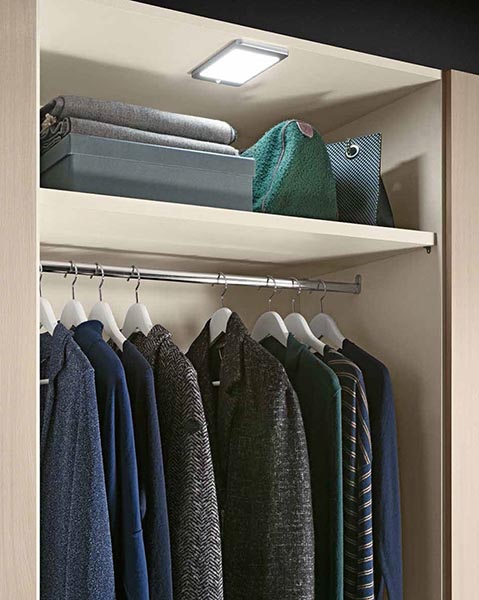 Armadio scorrevole 2 ante H.245 finitura Bianco opaco e Orzo Opaco