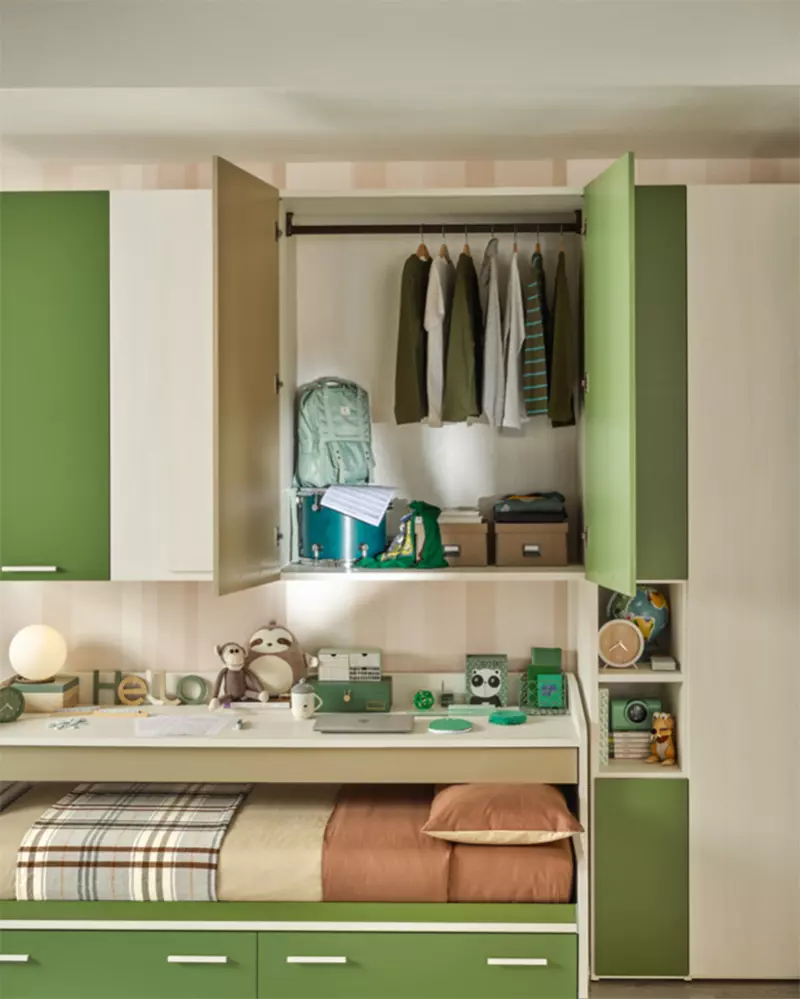 camera con ponte e angolo verde