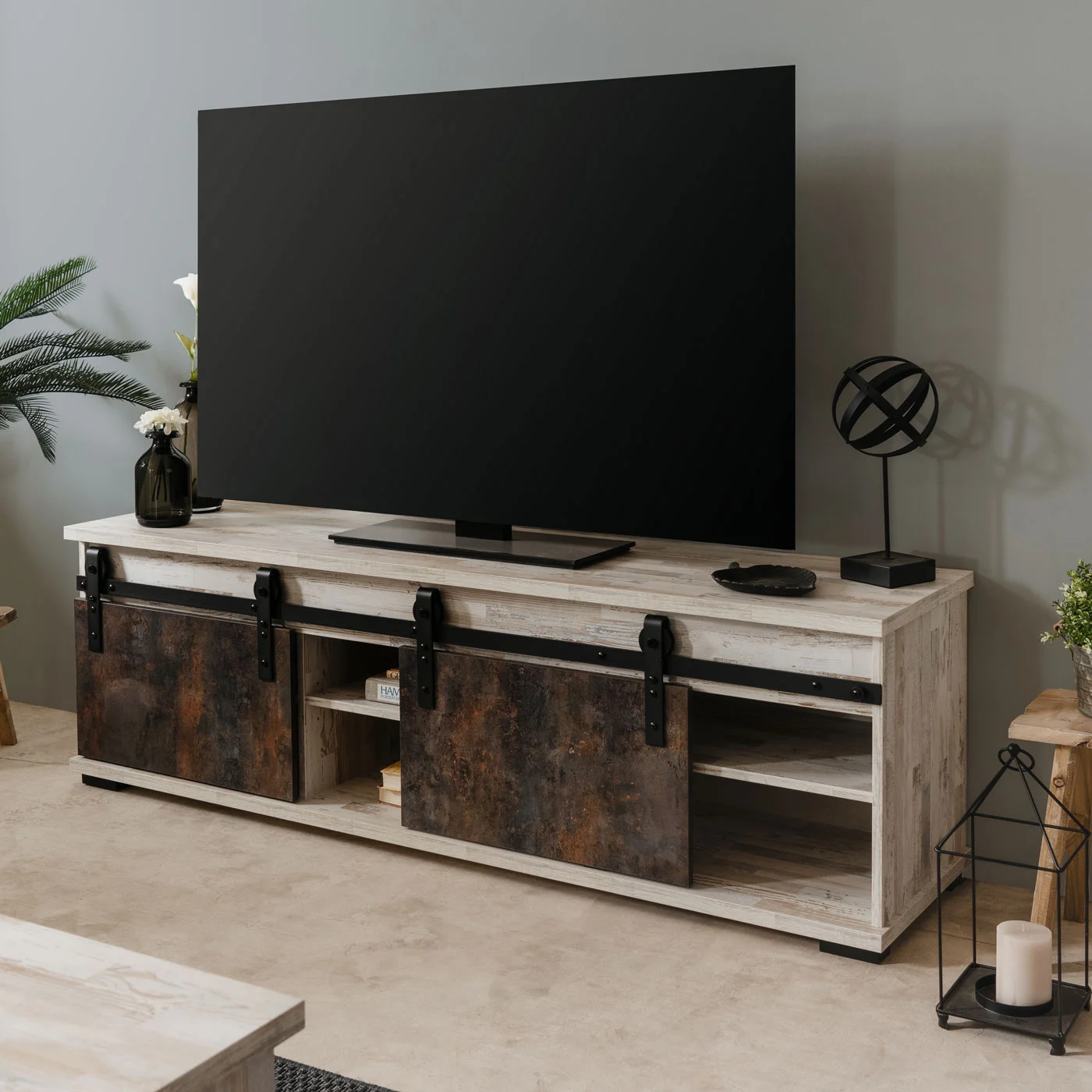 Porta Tv Tromso con 2 ante e un vano  in finitura Willow e Acero invecchiato