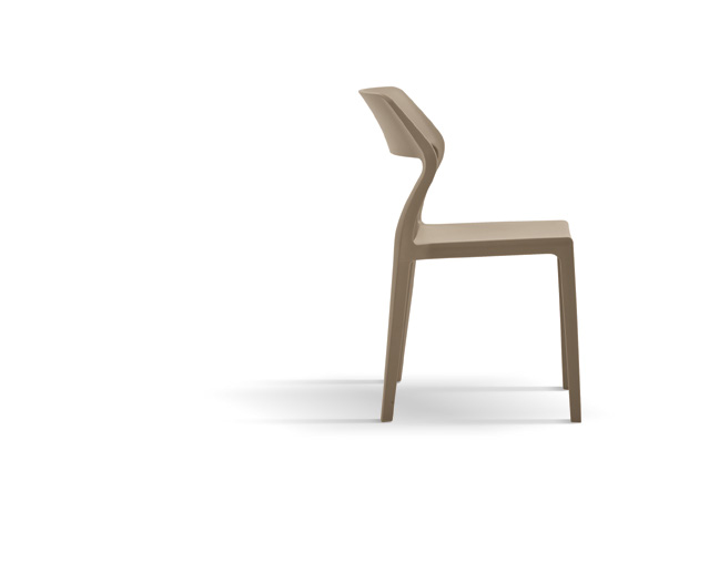 Sedia da esterno impilabile color tortora