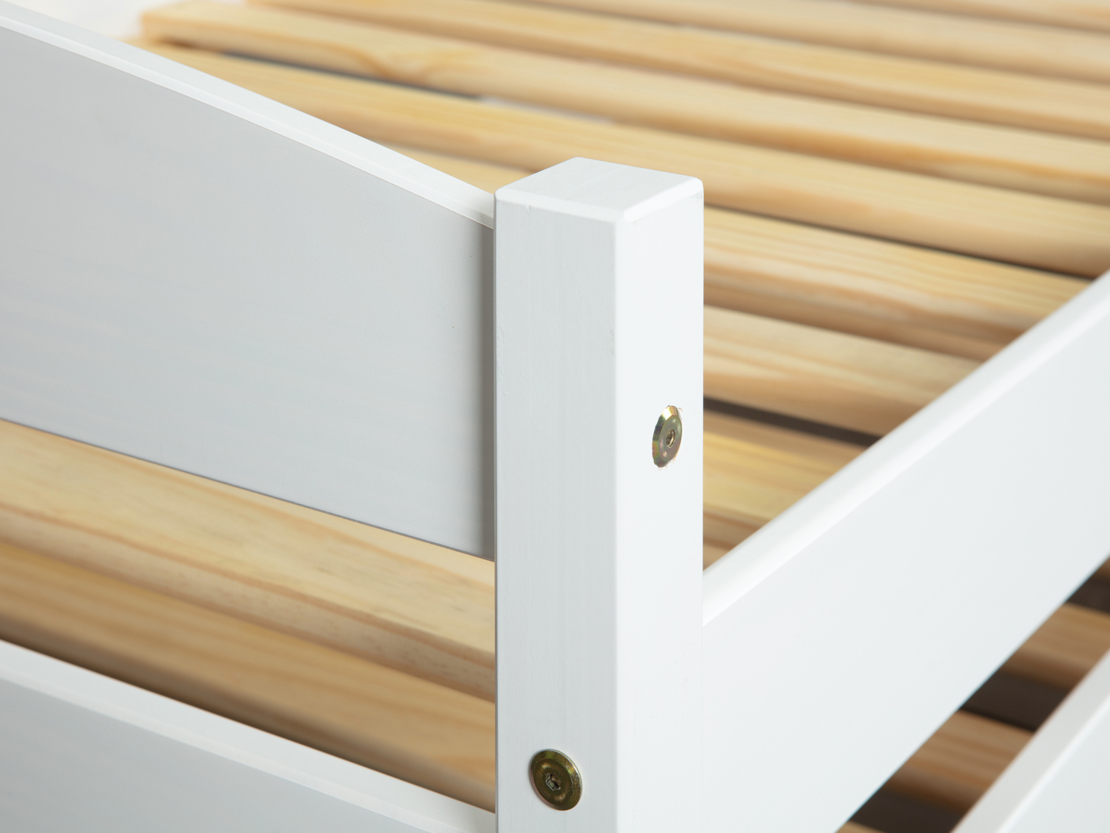 Divano letto con secondo letto ad estrazione alla pari del primo bianco 