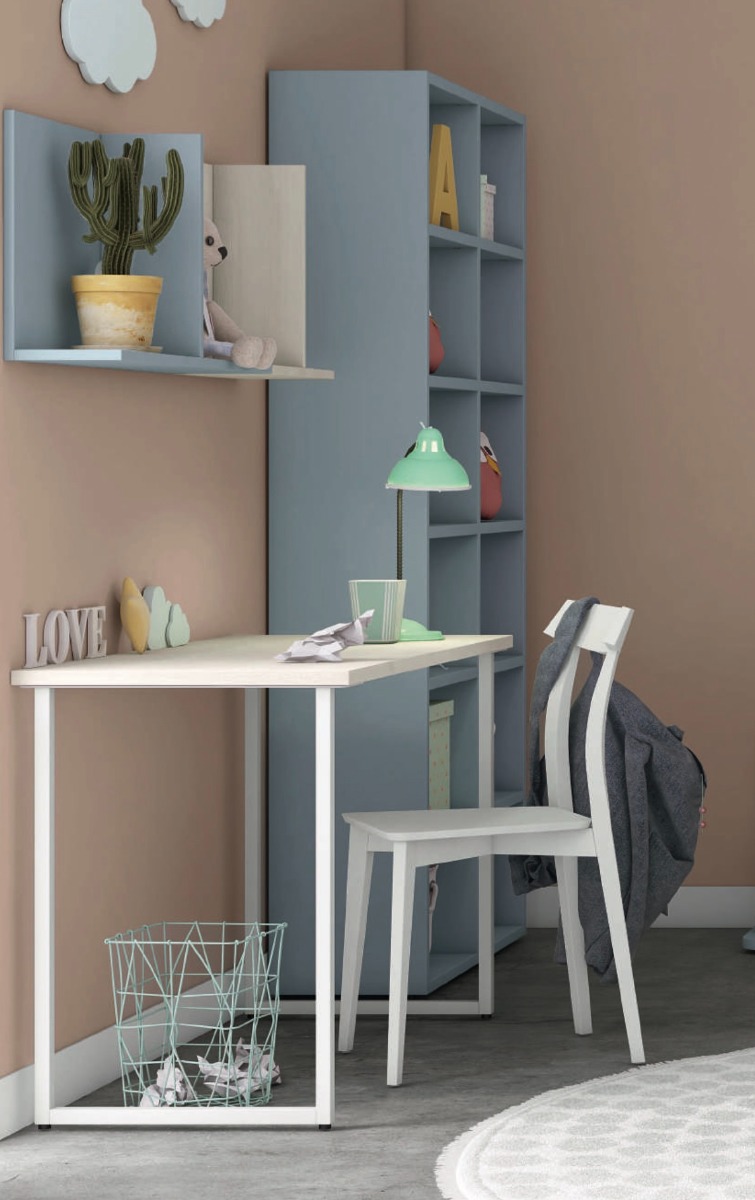 Scrivania moderna con gambe in metallo in finitura Noce brina