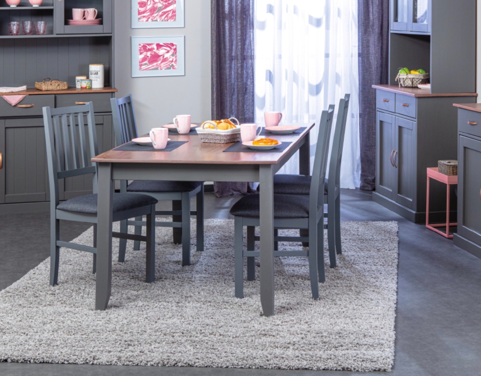 Tavolo moderno in legno massello con gambe color grigio