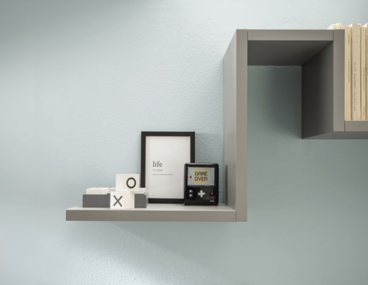 Libreria di design sospesa Moretti Compact, color grigio alluminio