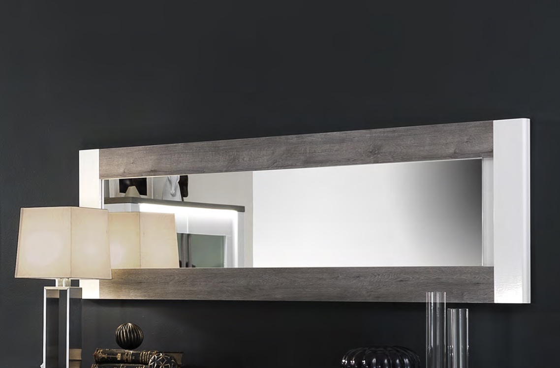 Madia 3 ante, bianco laccato e rovere adamello