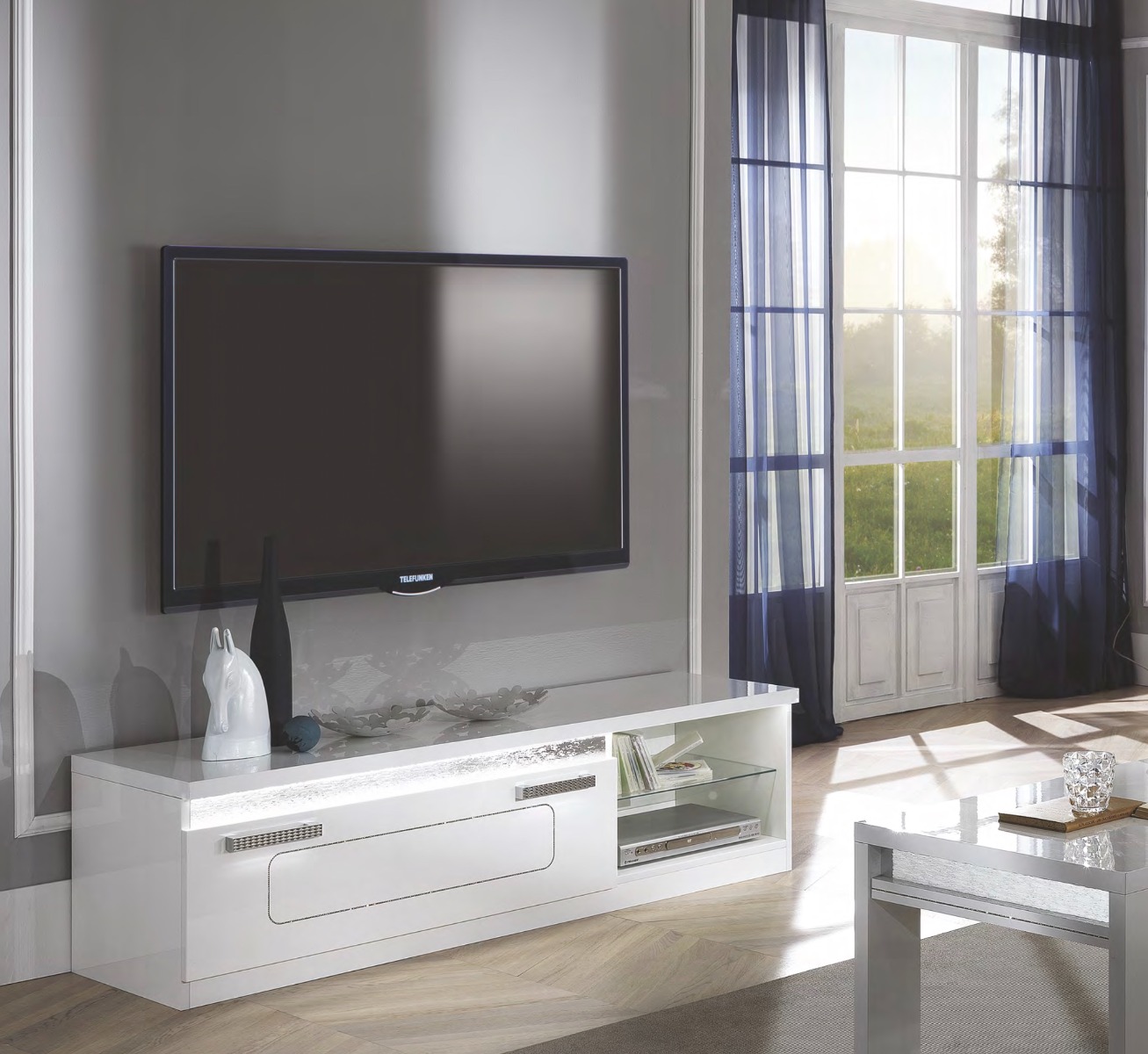 Porta TV bianco lucido con dettagli argento, Made in Italy