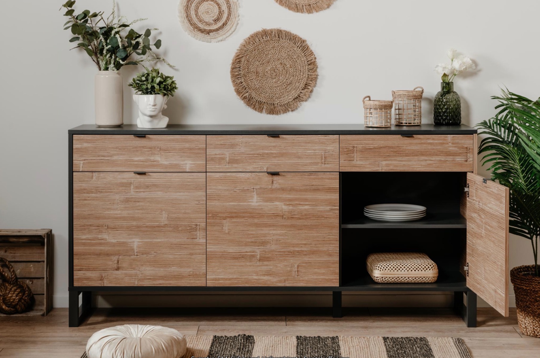 Madia moderna con tre ante e tre cassetti in finitura antracite e bamboo