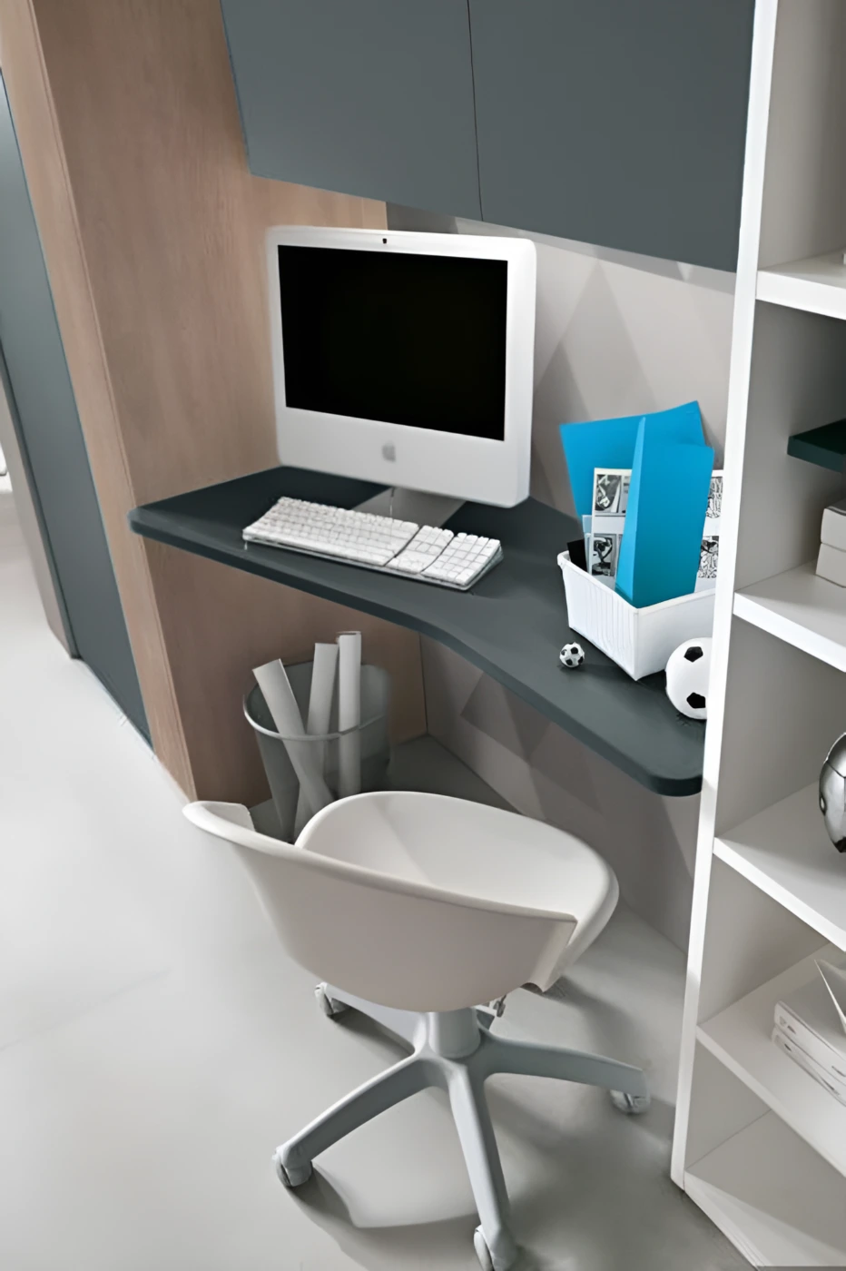 cameretta ragazzi blu reale