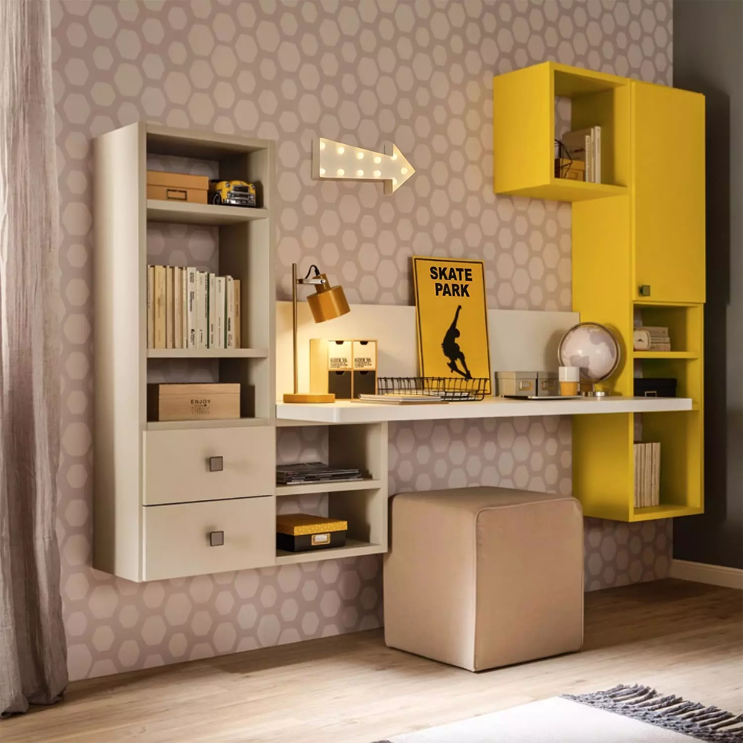 zona studio sospesa gialla