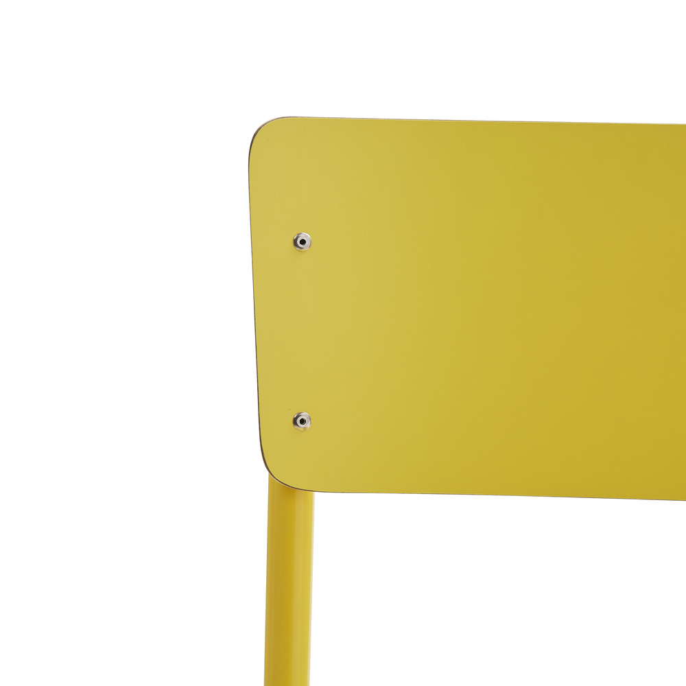 Sedia gialla in offerta