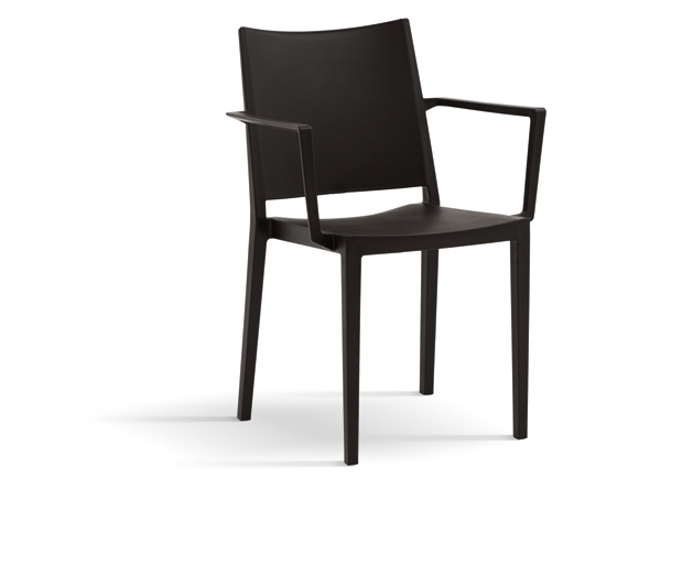 Sedia da esterno con braccioli in polipropilene, colore nero