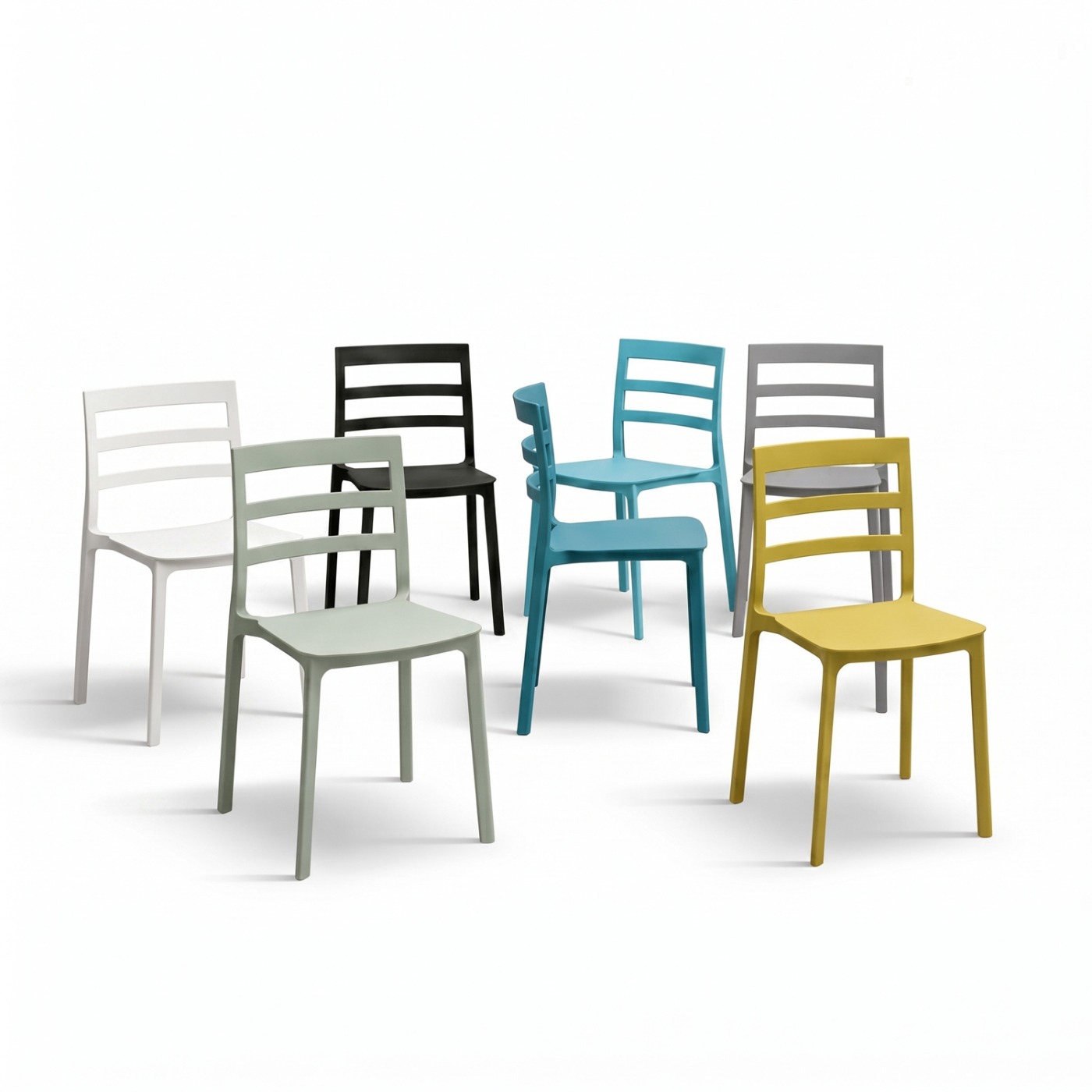 Sedia in polipropilene colorata impilabile, 6 colori per interno ed esterno