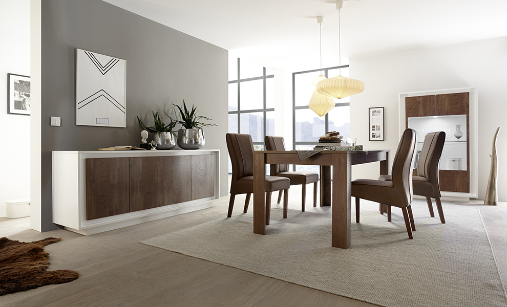 Sala completa, solo come in foto, bianco opaco frontali cognac