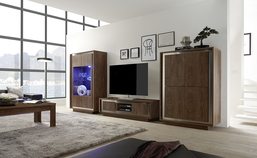 Parete completa, solo come in foto, in cognac