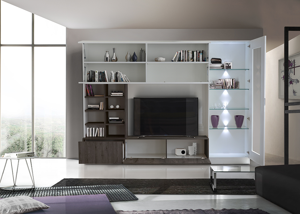 Parete attrezzata con vetrina e libreria in finitura wengè e bianco lucido