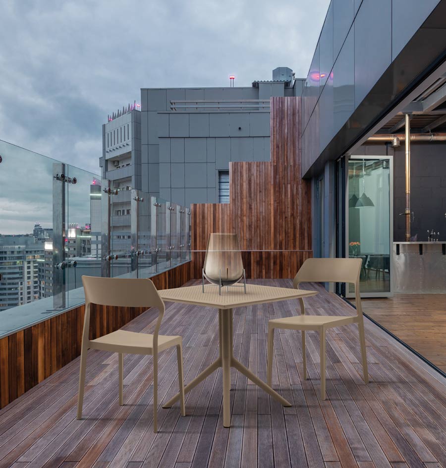 Tavolino quadrato 80 x 80 da esterno, color tortora