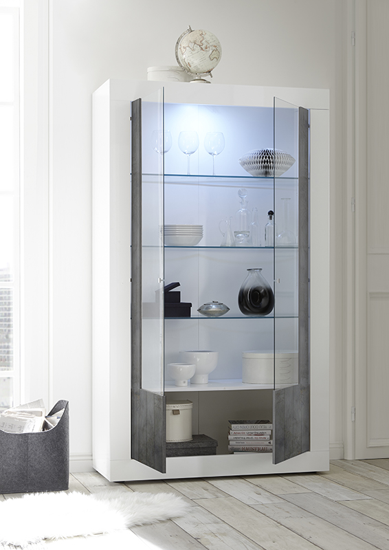 Vetrina moderna con 3 ripiani in vetro e 2 ante, finitura Bianca Lucida e Ossido