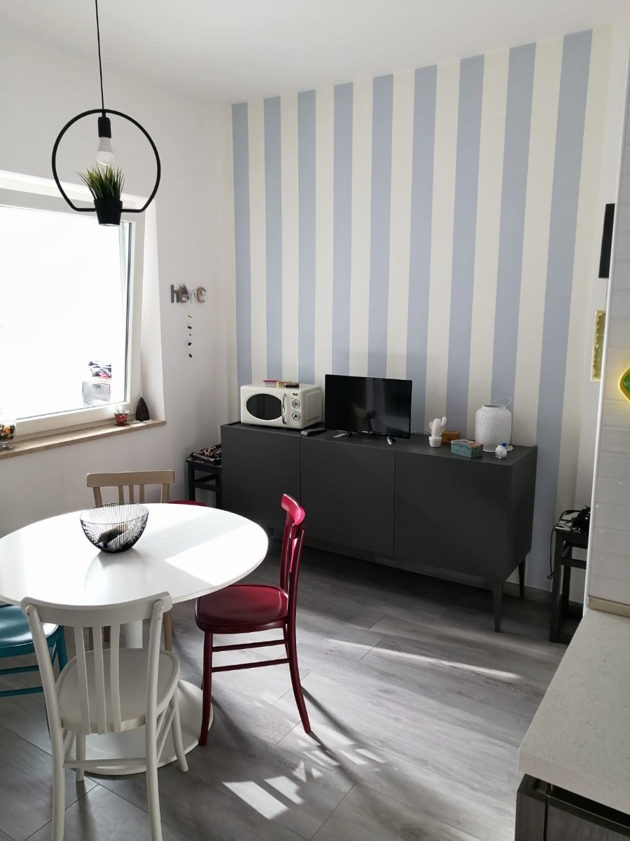 ACQUISTA ANCHE TU Madia moderna 3 ante, Grigio Opaco con piedini