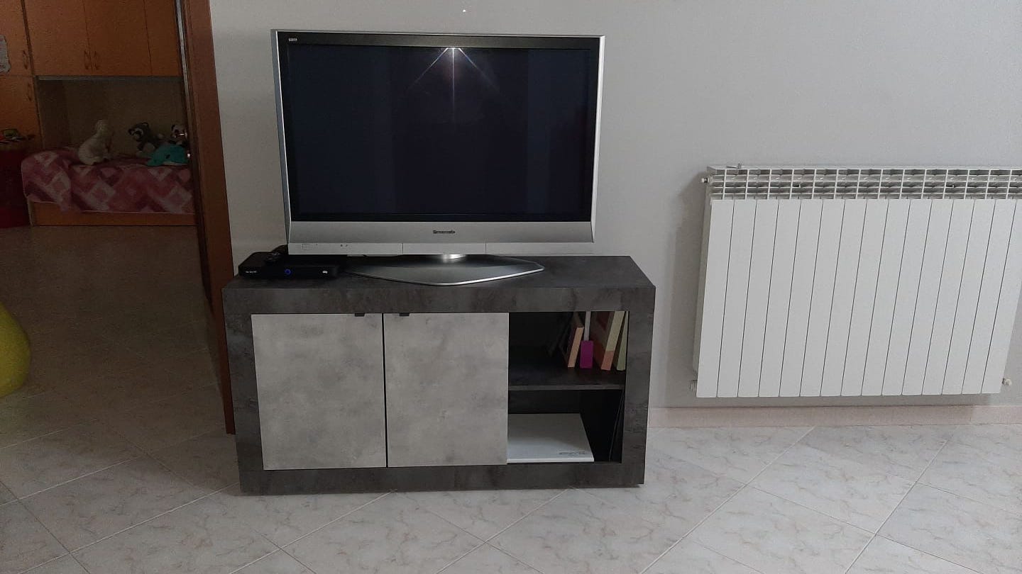 ACQUISTA ANCHE TU Madia moderna, 2 ante e vano a giorno con mensola, finitura Ossido e Beton