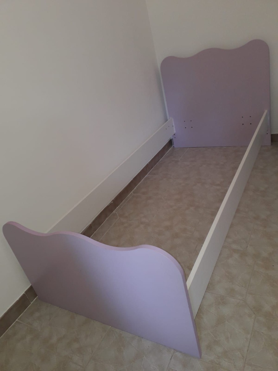  Letto singolo lilla di design linea onda