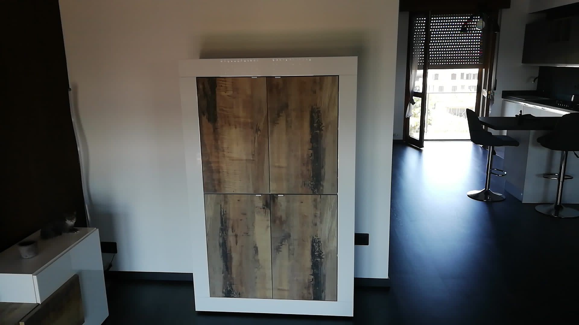 Credenza di design alta, finitura Bianco lucido e Pero