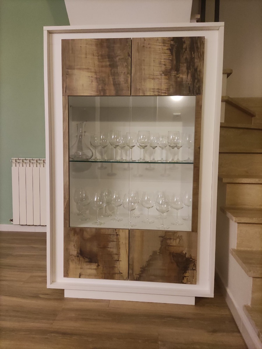 Vetrina in offerta a 4 ante, Bianco e Pero