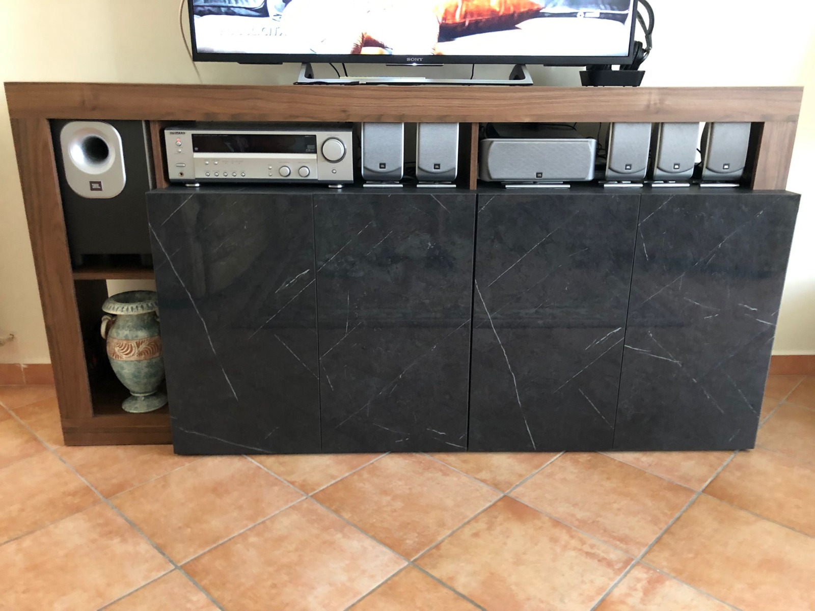 Madia Noce dark e Marmo a 4 ante, serie Track