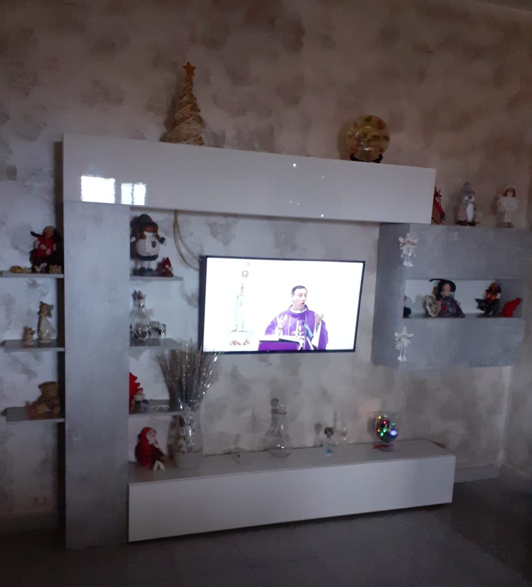 Parete attrezzata economica, Bianco Laccato Lucido e Beton