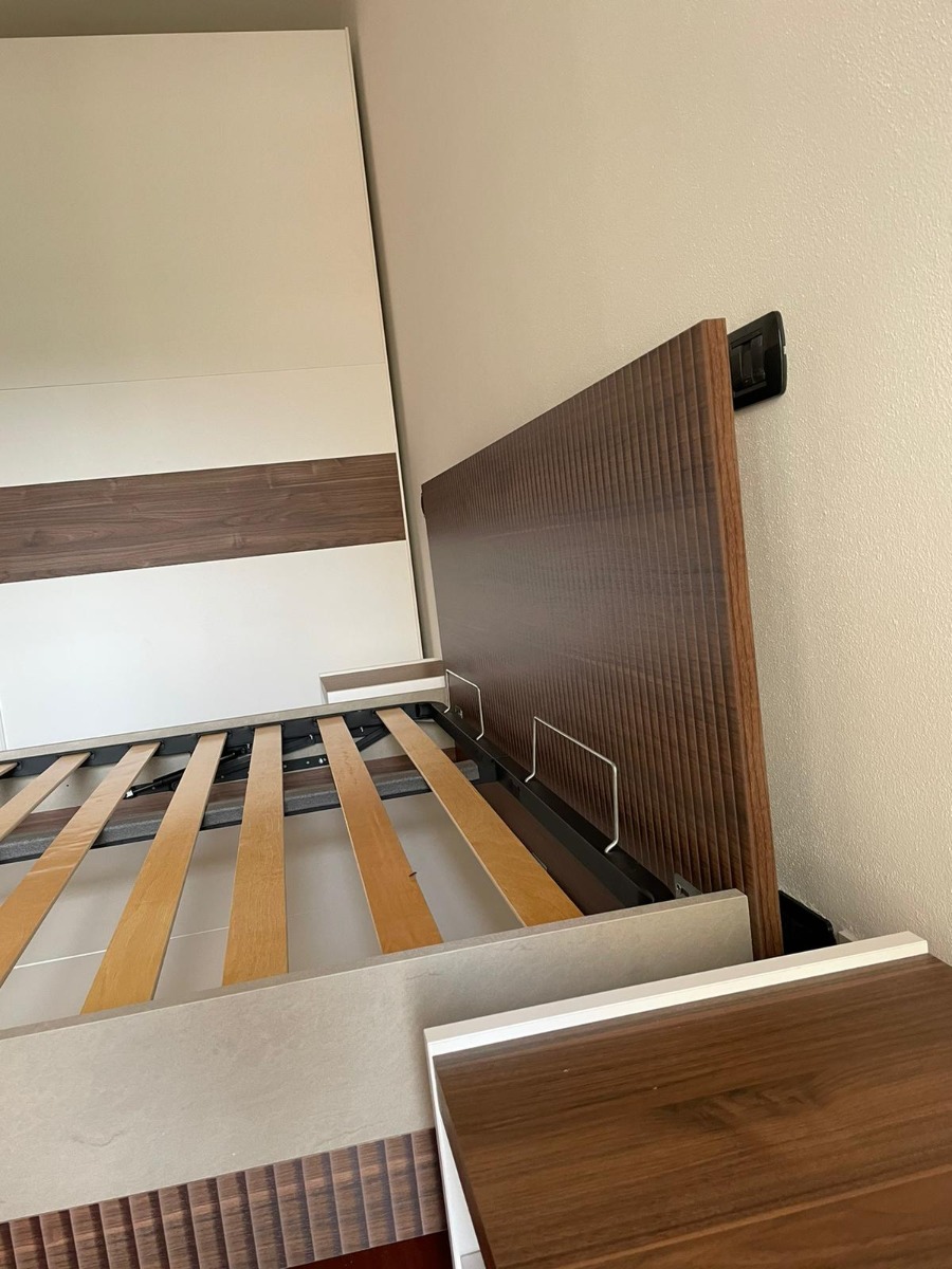 Letto con contenitore matrimoniale, finitura Noce Scuro Serigrafato