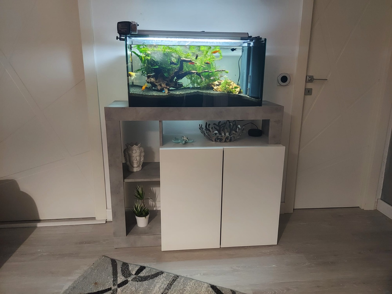 Funzionale Credenza madia moderna 2 ante bianco lucido e cemento