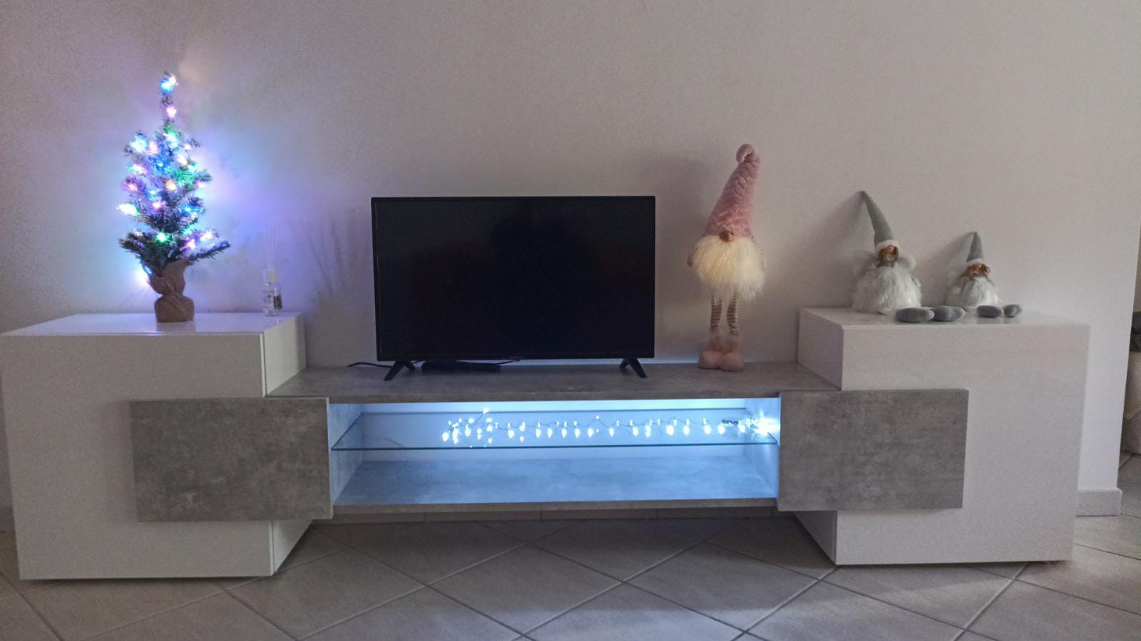 Moderno Porta TV Bianco Lucido e Beton