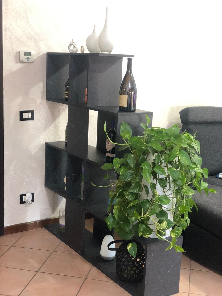 Elegante Libreria RUN, made in Italy, effetto marmo, 4 ripiani