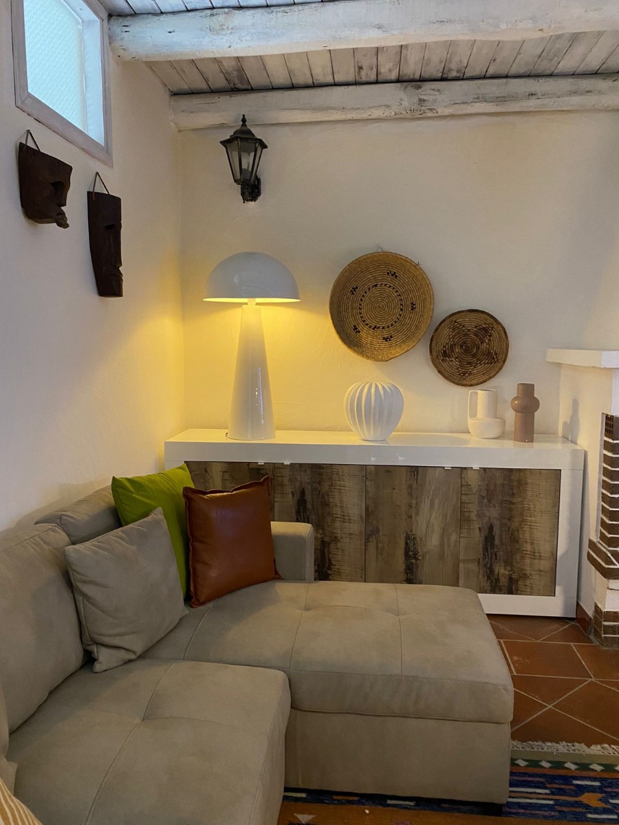 MadiaCredenza Moderna, Madia Bianca Lucida con 4 ante in finitura Pero