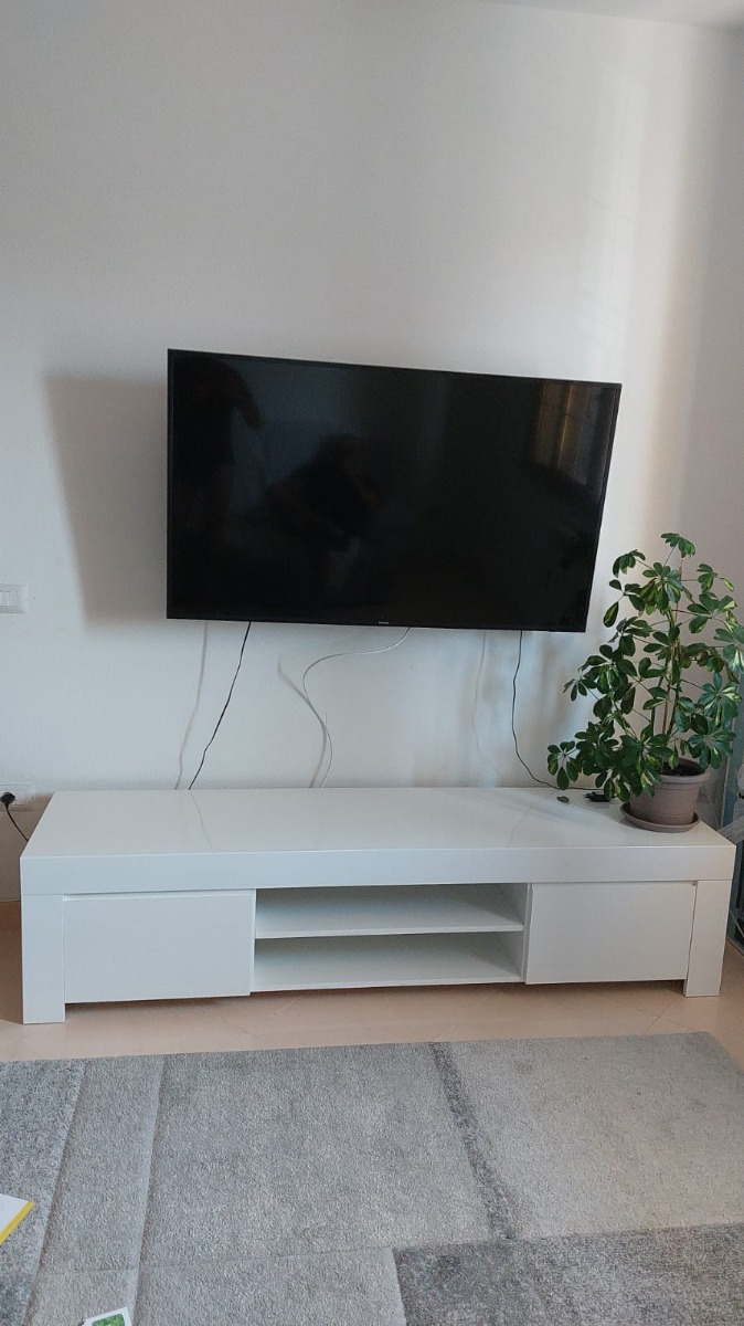 Conveniente Porta TV "Alba" Moderno di Design, Laccato Bianco Lucido