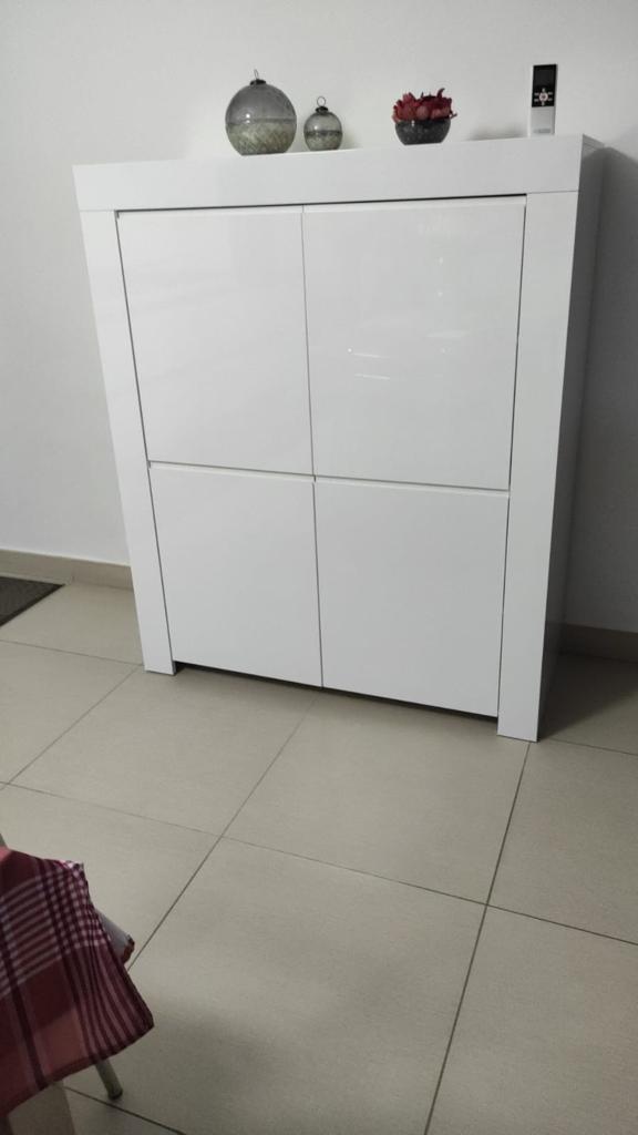 Moderno Mobile Credenza, Madia di Design, 4 ante Alta, Bianco Lucido