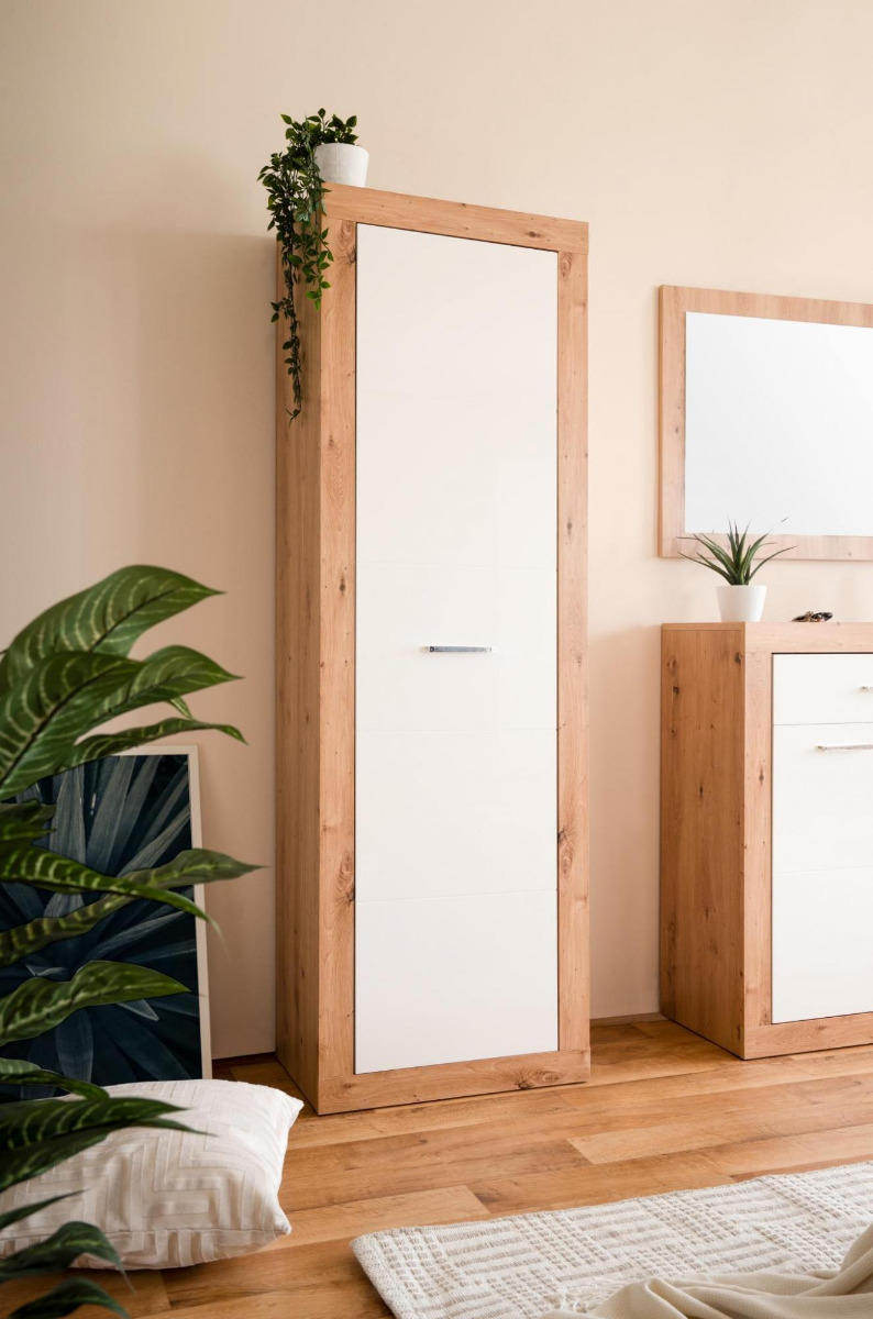 Armadio multiuso 1 anta con 5 ripiani, finitura bianco lucido e quercia