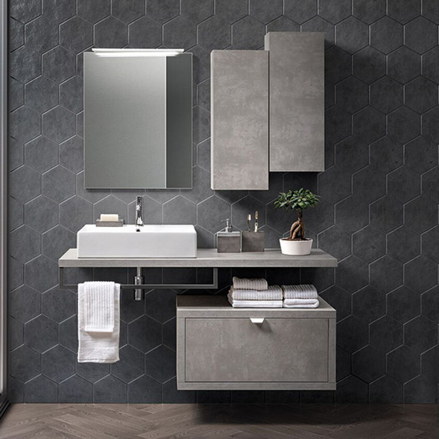 bagno sospeso grigio